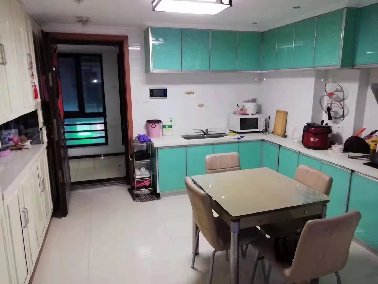 东景国际 2室1厅1卫 65m&sup2;
