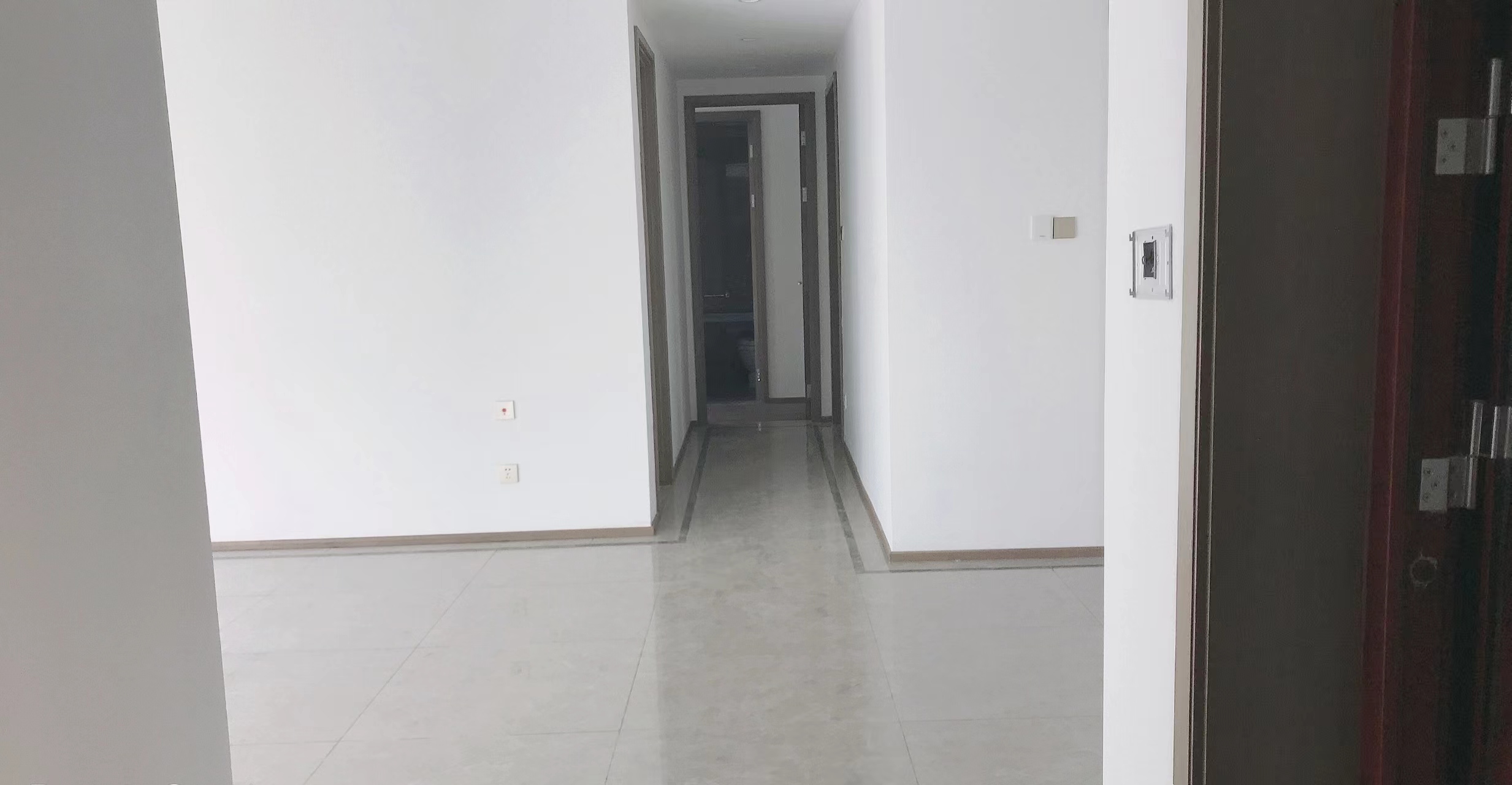 珑府 4室2厅2卫 144m&sup2;