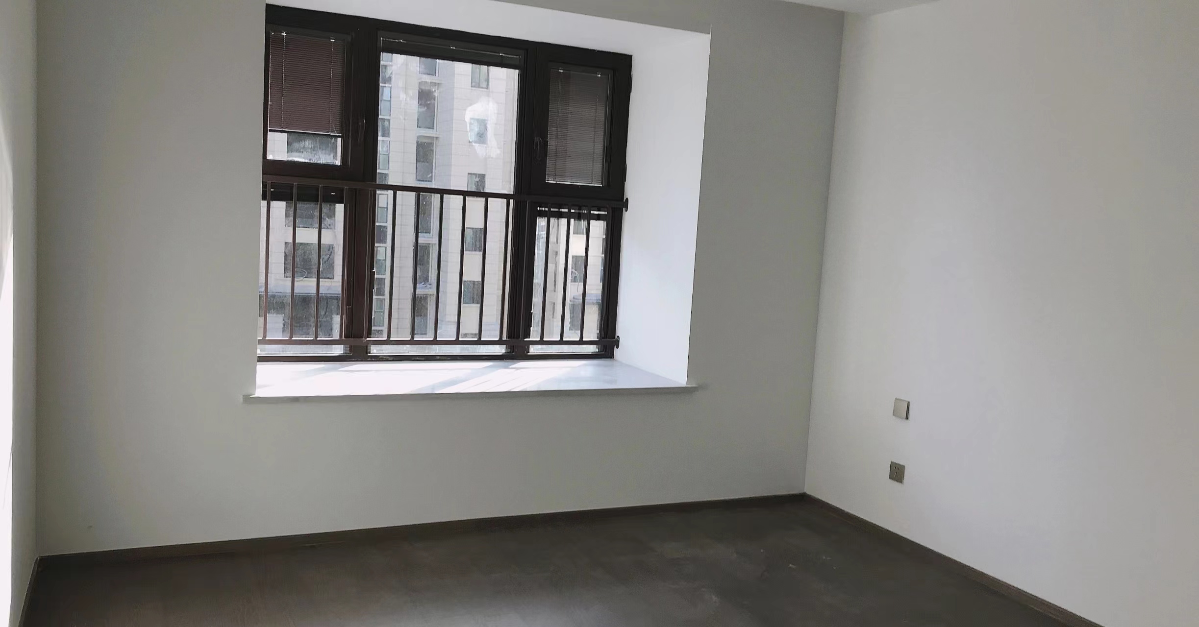 珑府 4室2厅2卫 144m&sup2;