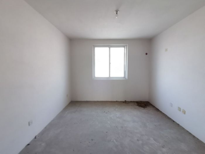 天山花苑 3室2厅1卫 134.09m&sup2;