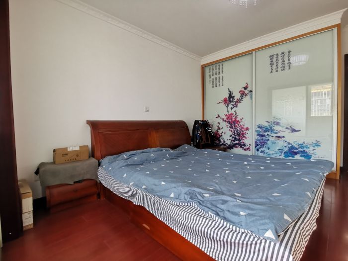 天山花苑 2室1厅1卫 80m&sup2;