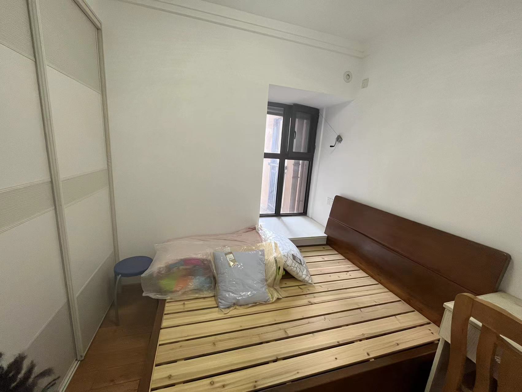 华强城 3室2厅1卫 87m&sup2;