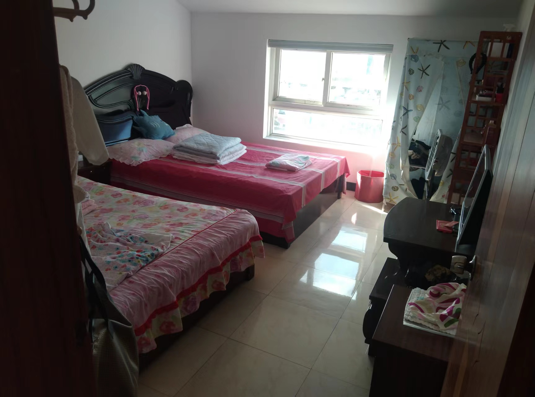 中兴花苑 4室2厅2卫 150m&sup2;