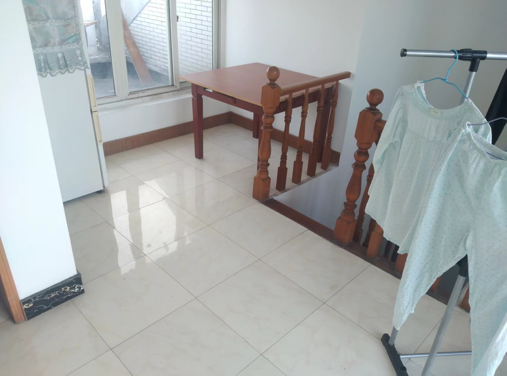 中兴花苑 4室2厅2卫 150m&sup2;
