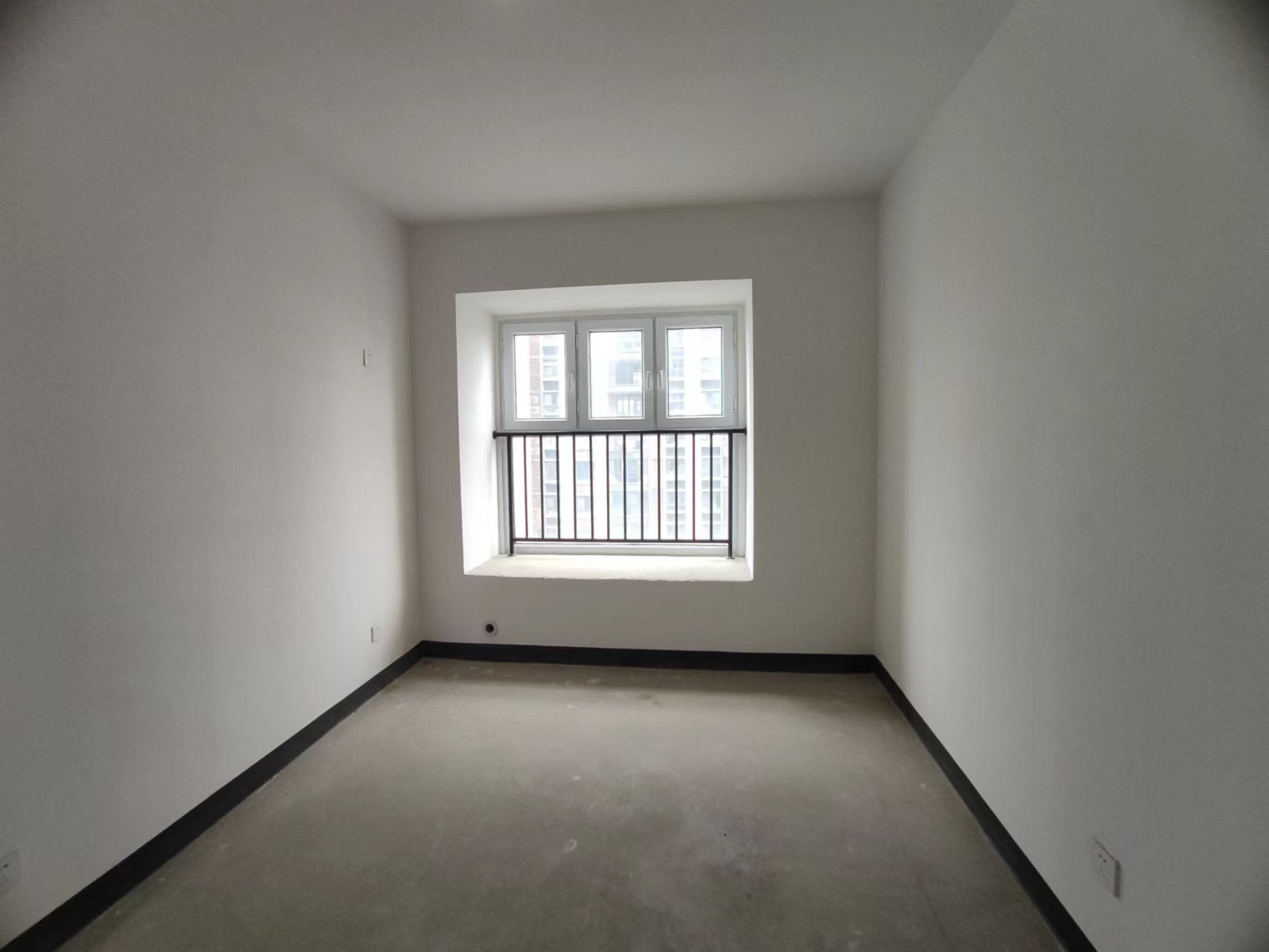 南山国际社区 3室1厅1卫 103m&sup2;