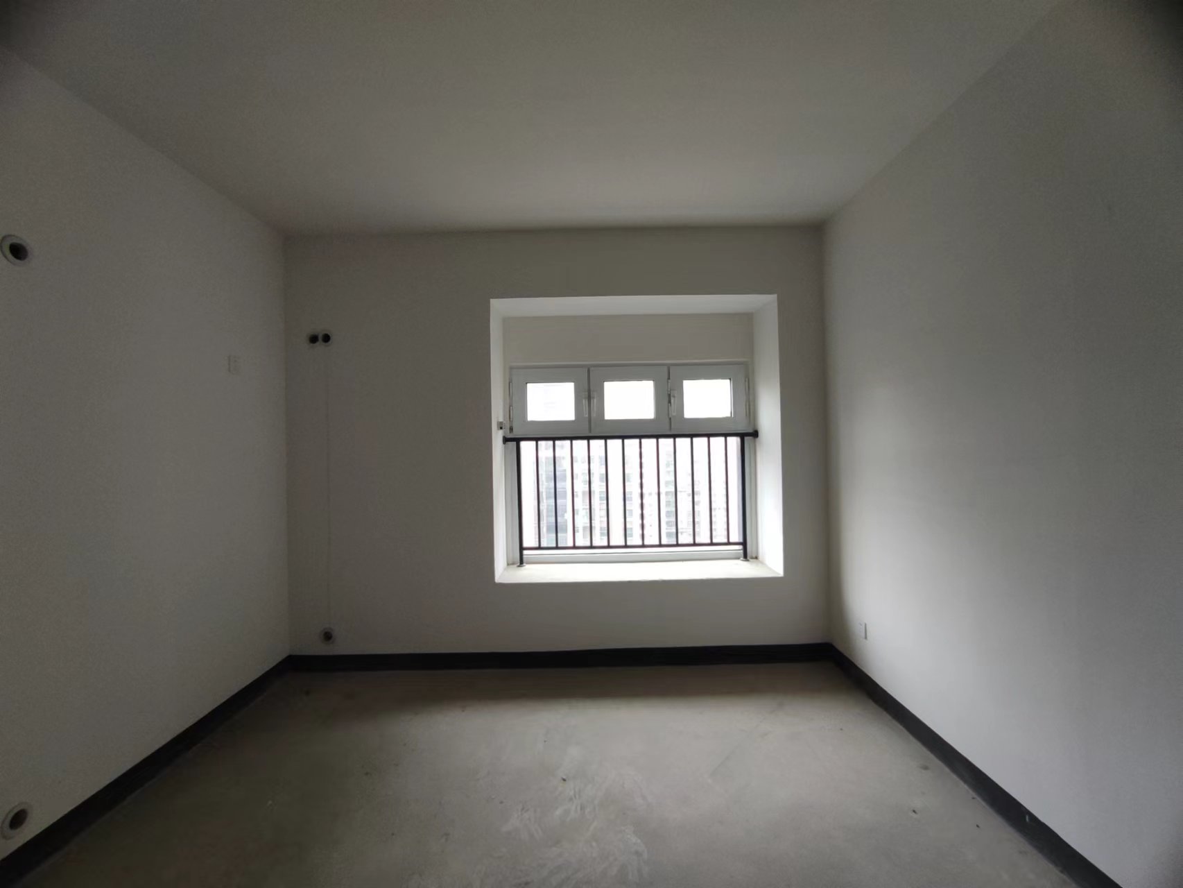 南山国际社区 3室1厅1卫 103m&sup2;