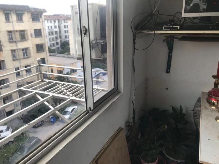 银花苑 2室1厅1卫 83m&sup2;