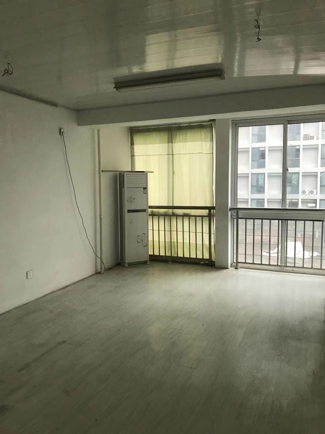 尚德城邦 1室1厅1卫 75m&sup2;