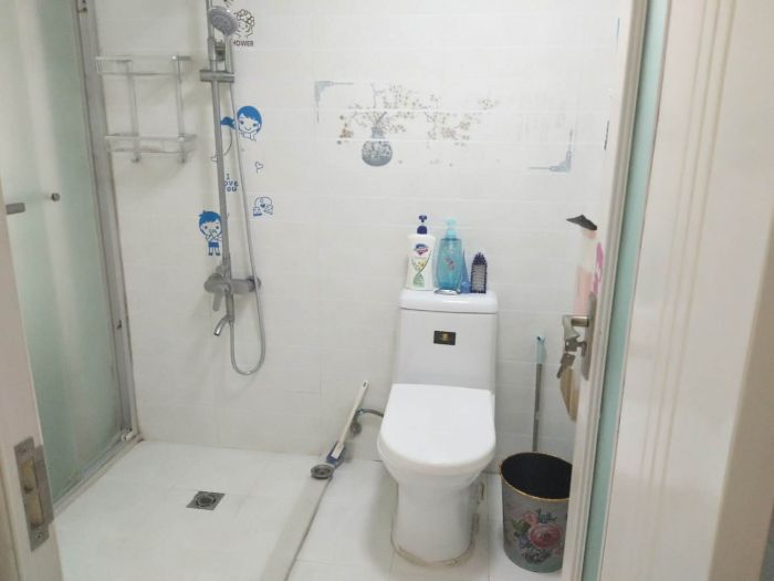 万通城 3室2厅1卫 92m&sup2;