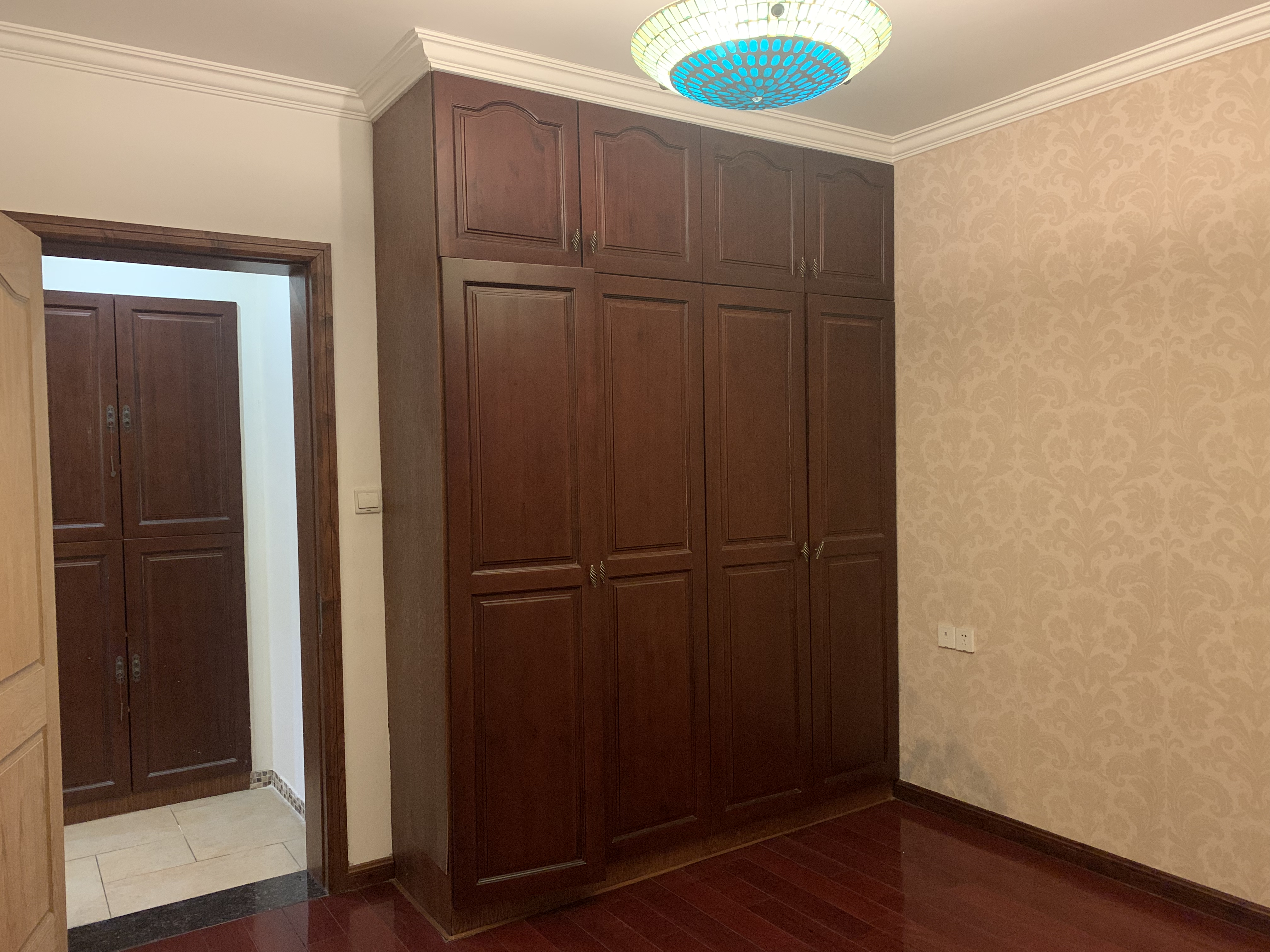优山美地花园南区 3室2厅2卫 139.00m&sup2;