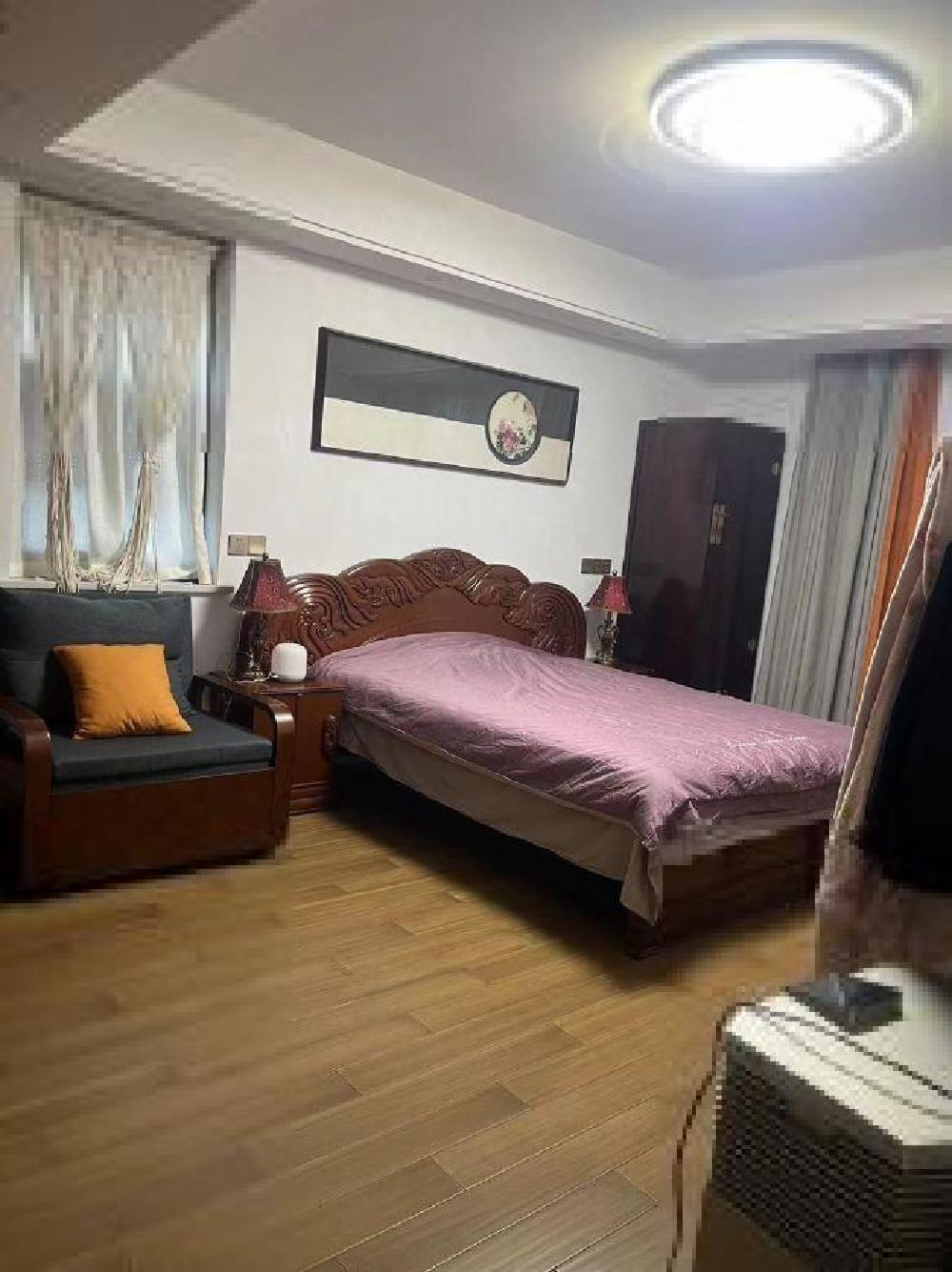 玖珑城 3室2厅2卫 163m&sup2;