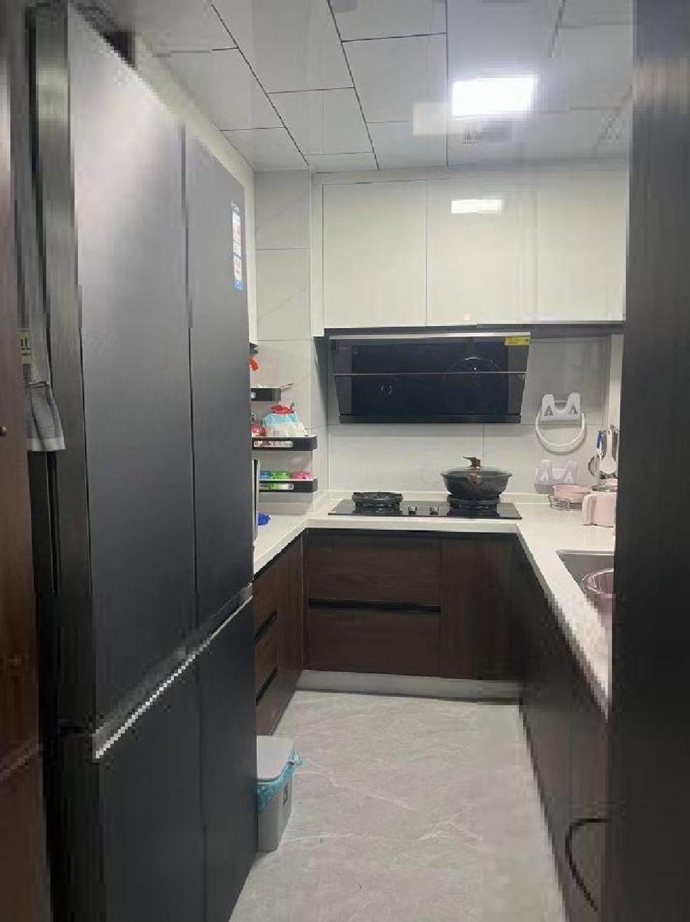 玖珑城 3室2厅2卫 163m&sup2;