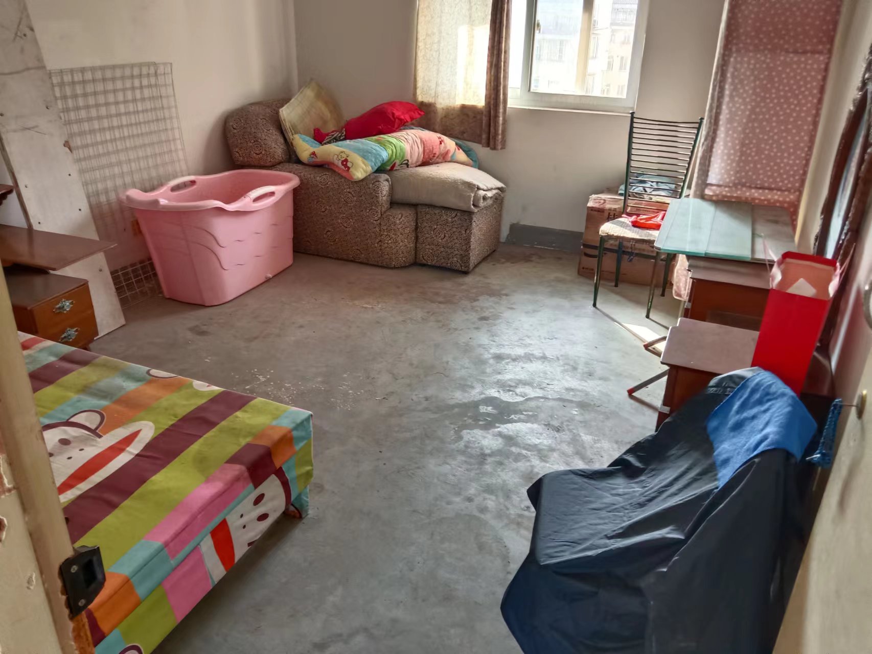 新开苑东区 6室2厅1卫 80.50m&sup2;