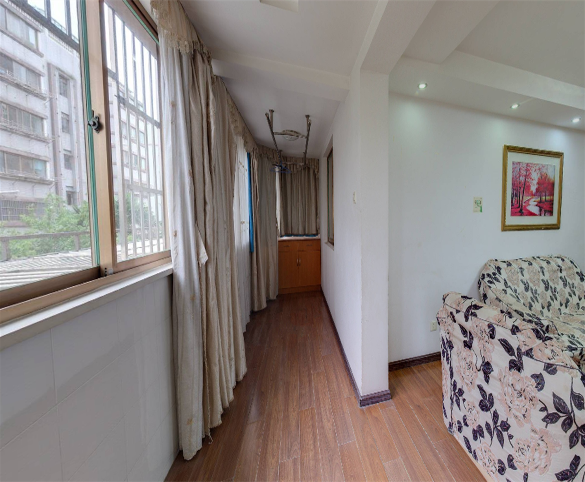 天都花苑 3室2厅1卫 134.00m&sup2;