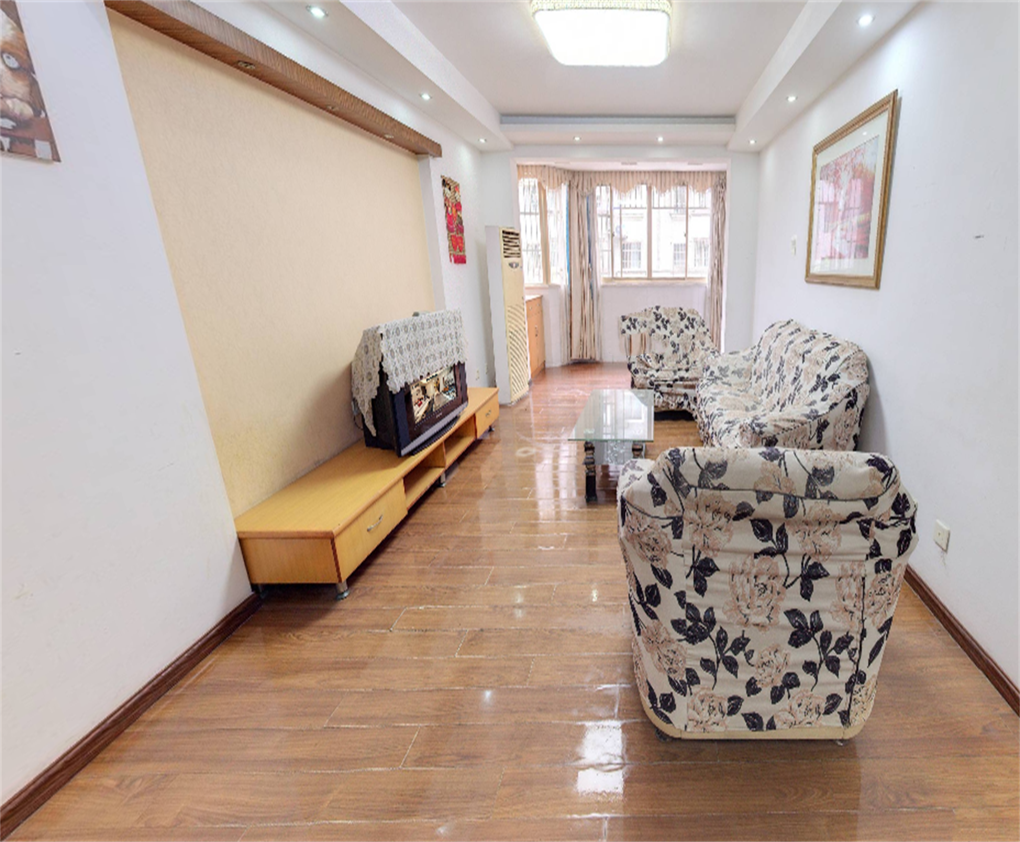 天都花苑 3室2厅1卫 134.00m&sup2;