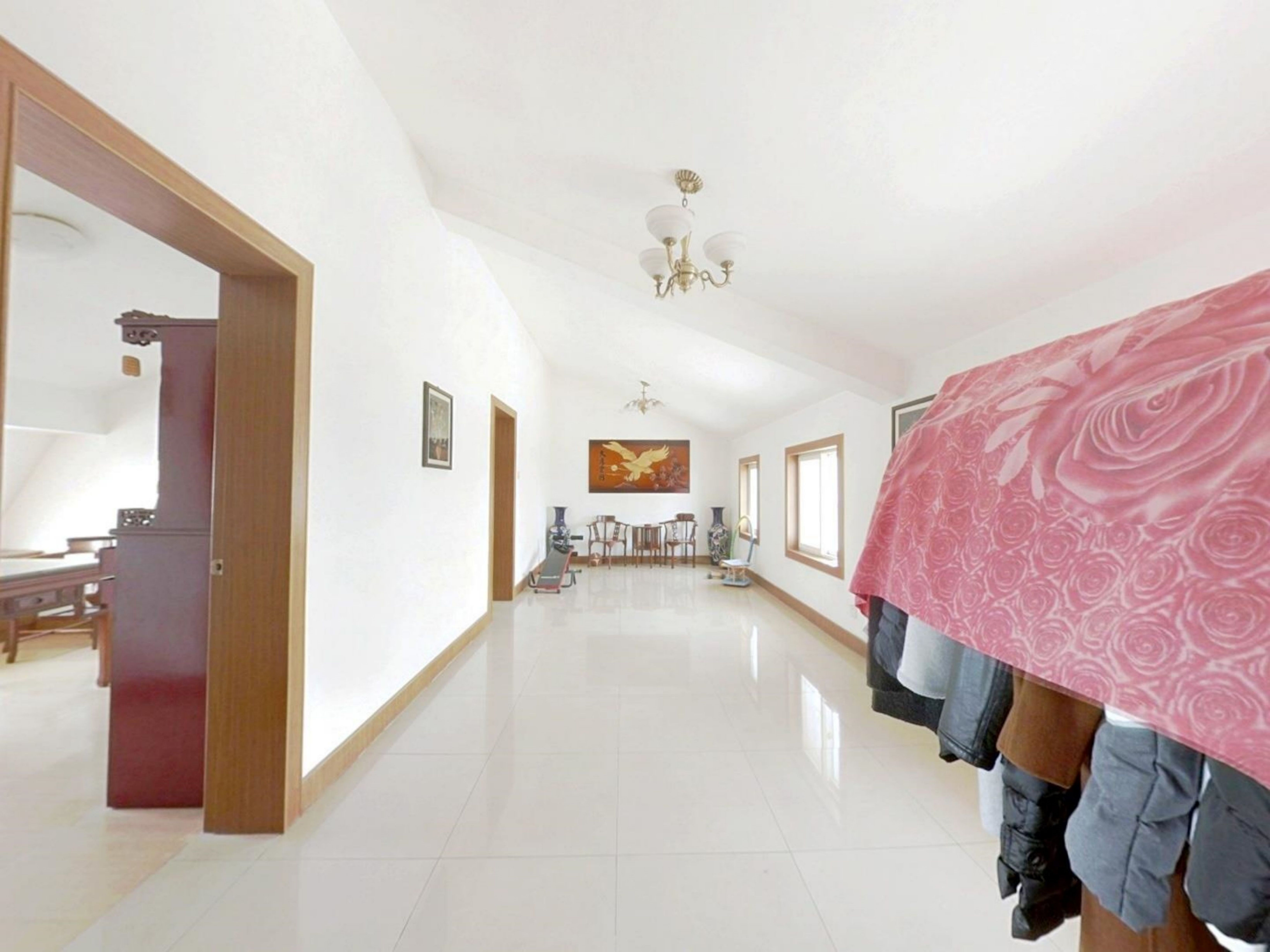 东方花苑 6室2厅1卫 191.00m&sup2;
