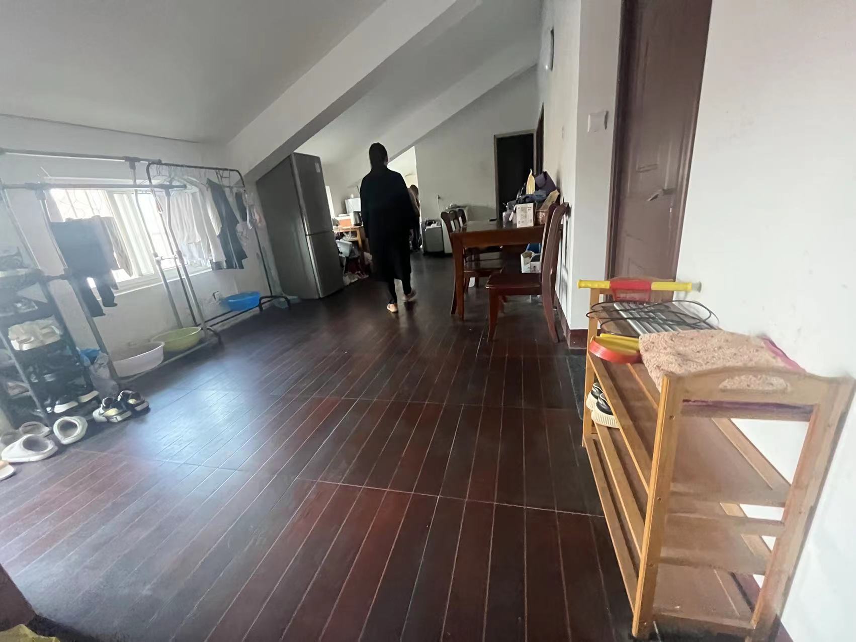 金鑫苑 3室1厅1卫 110m²