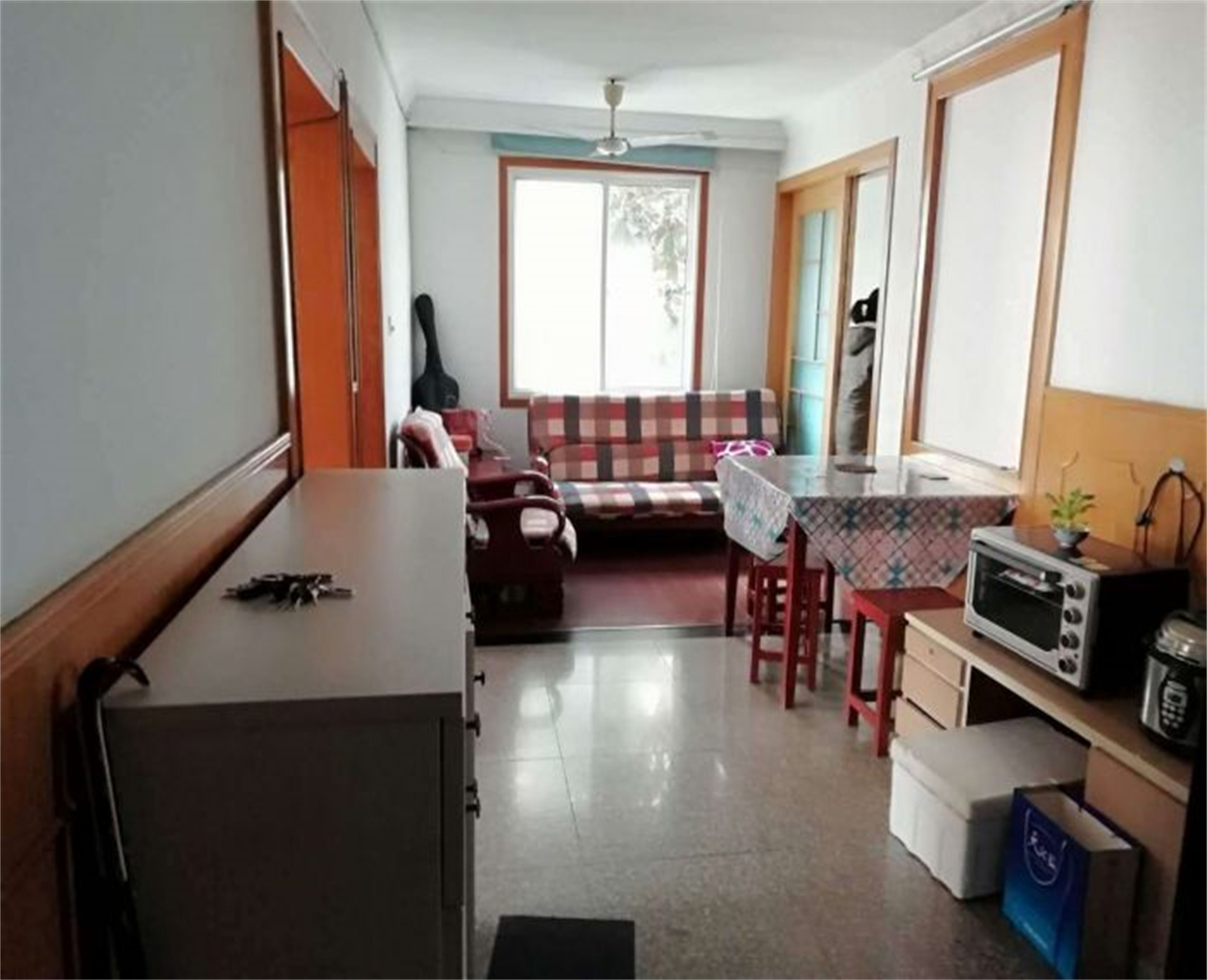 易家桥新村 2室1厅1卫 71m&sup2;