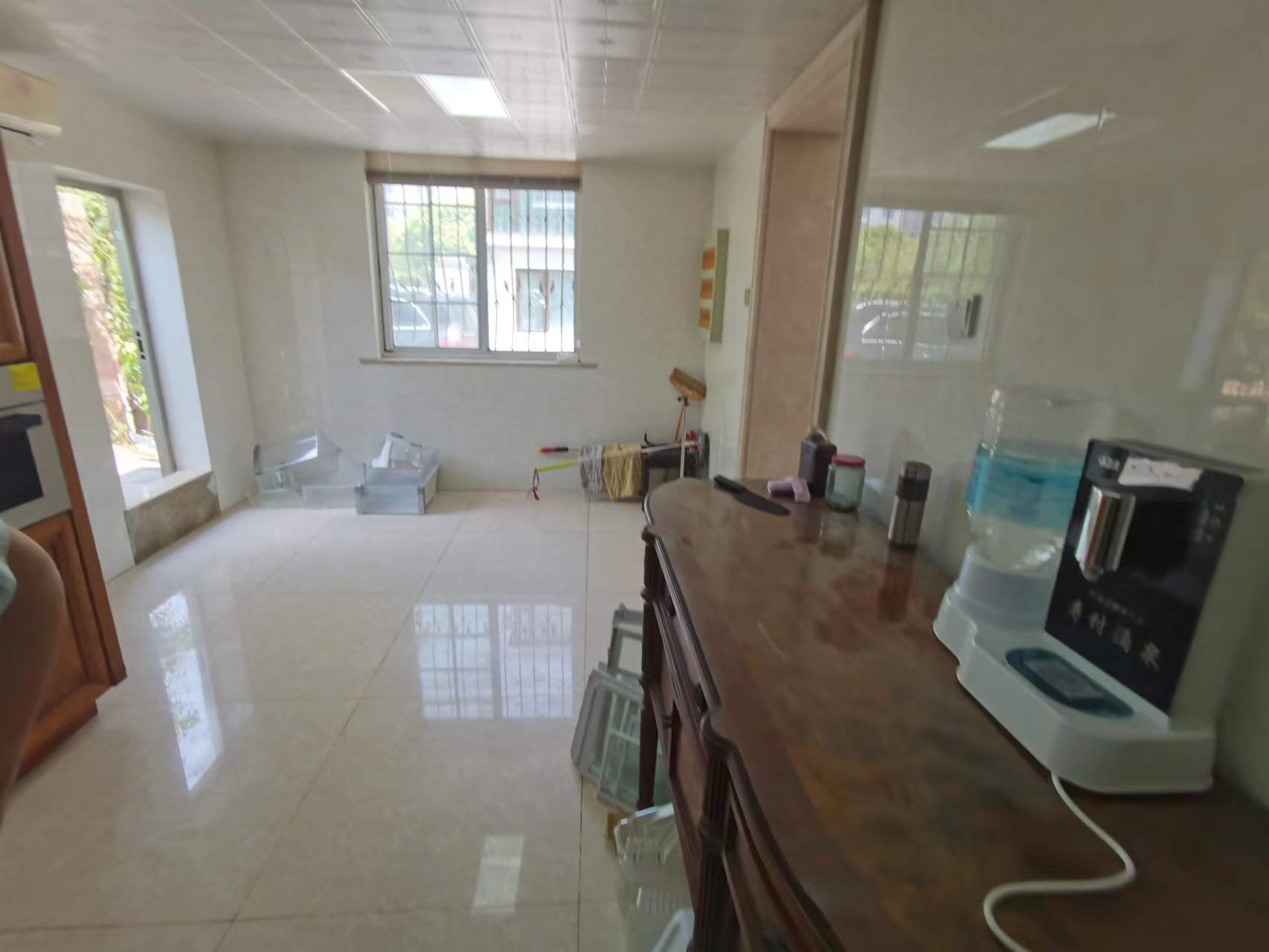 星湖花园 4室3厅5卫 278m&sup2;