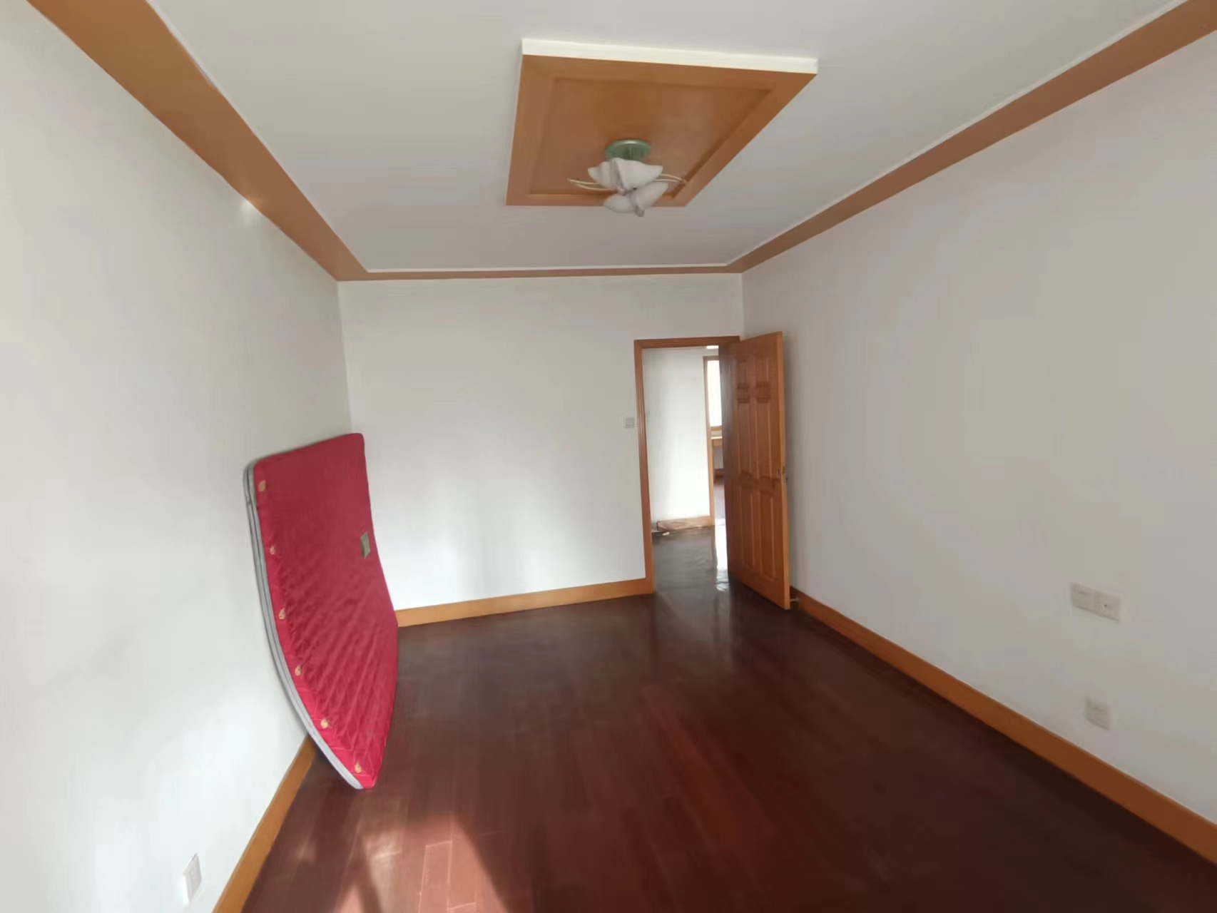 文峰北苑 3室2厅2卫 130m&sup2;