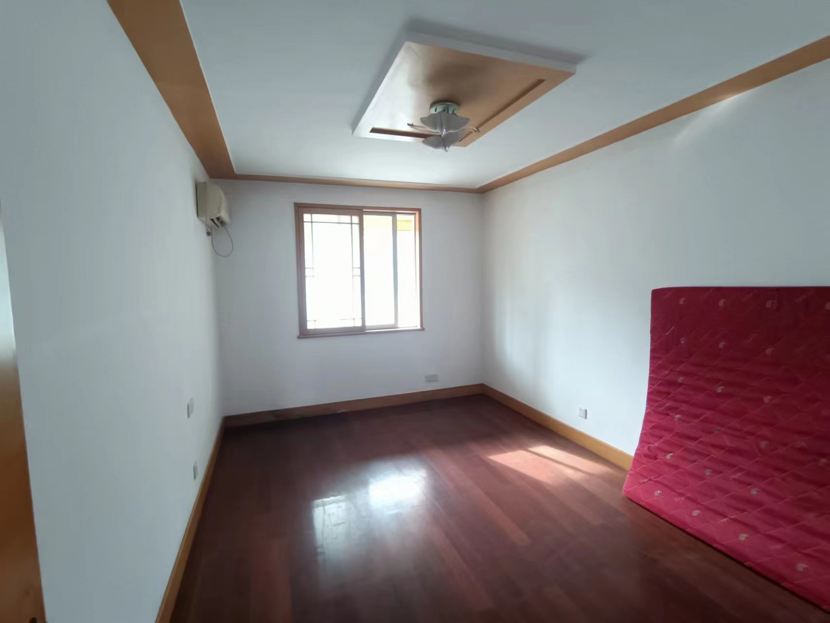 文峰北苑 3室2厅2卫 130m&sup2;