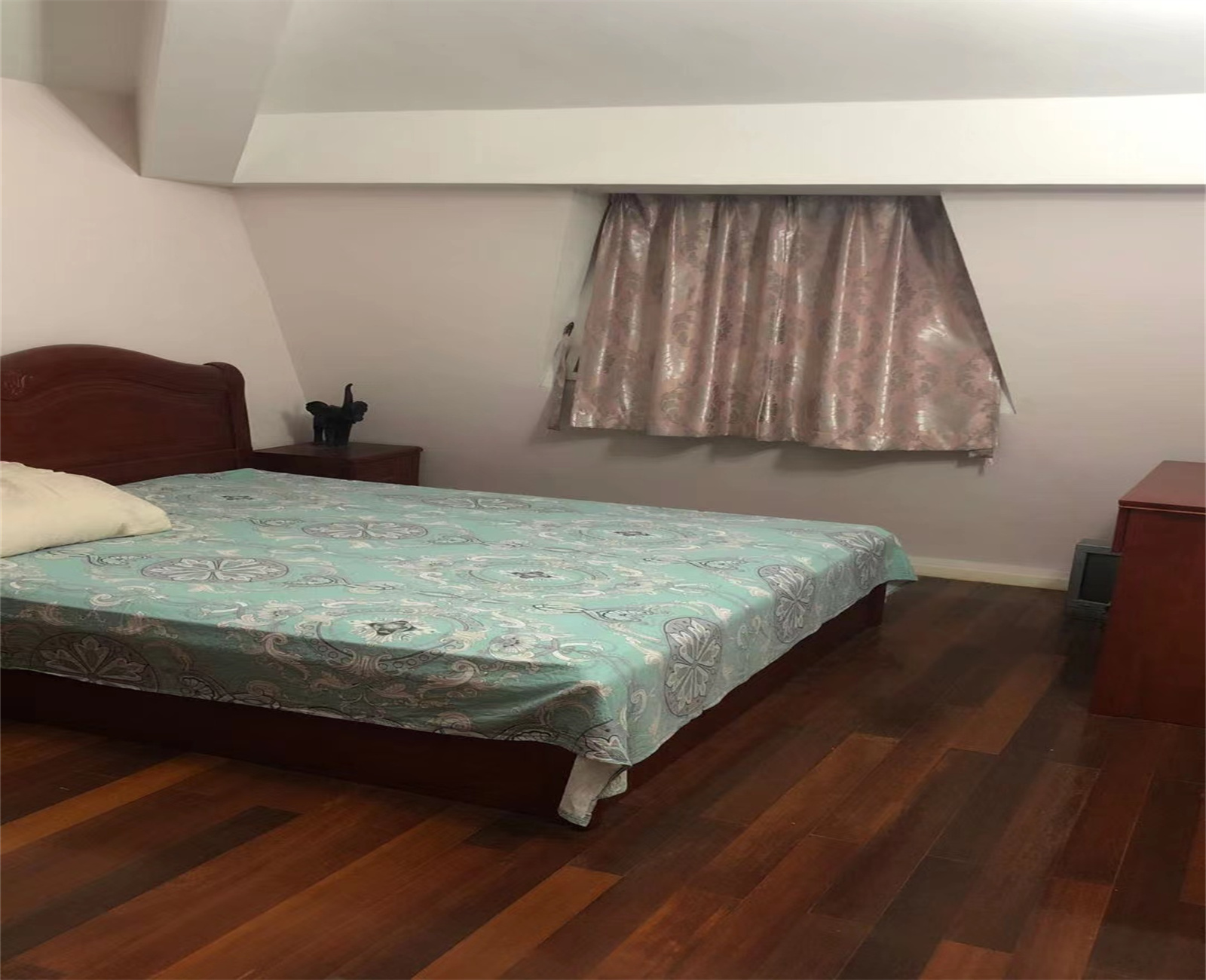 和兴花苑 6室4厅3卫 148.98m&sup2;