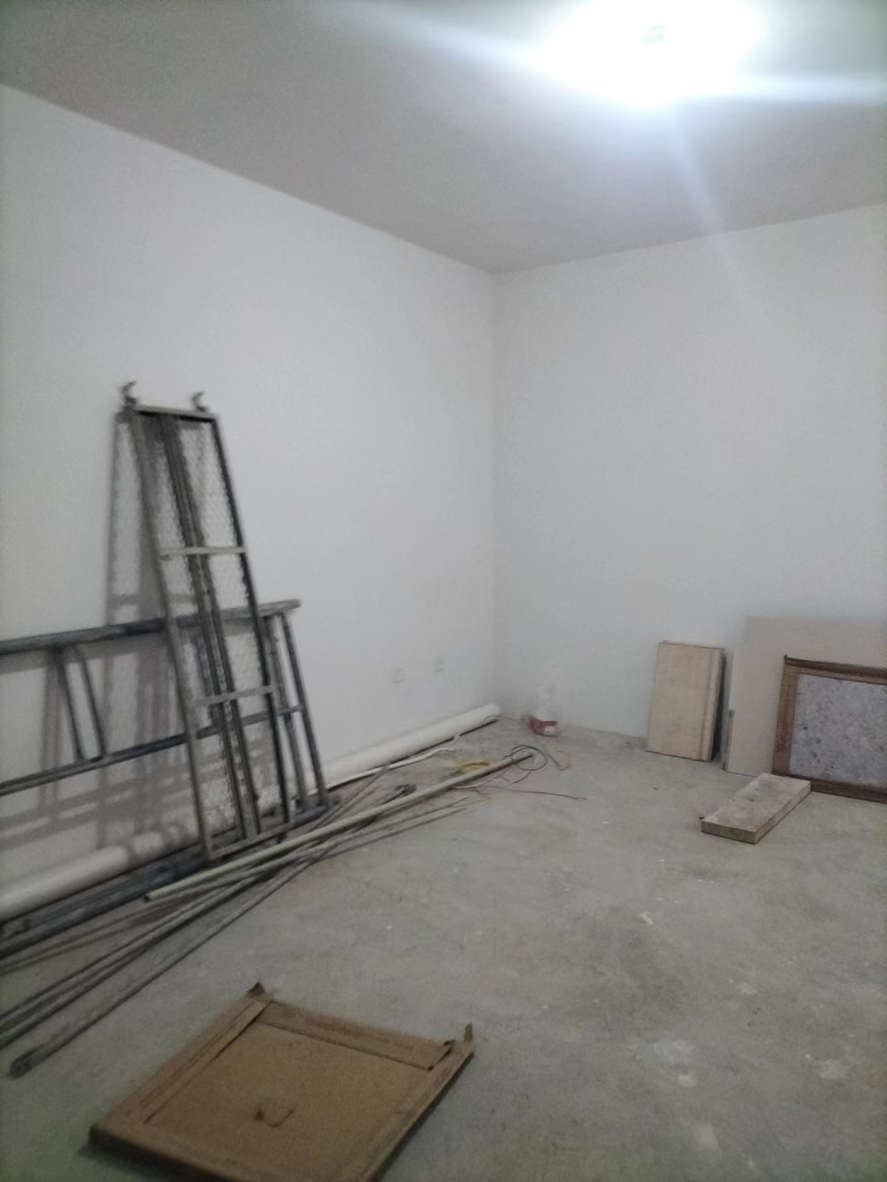 景明花苑 3室2厅1卫 116m&sup2;