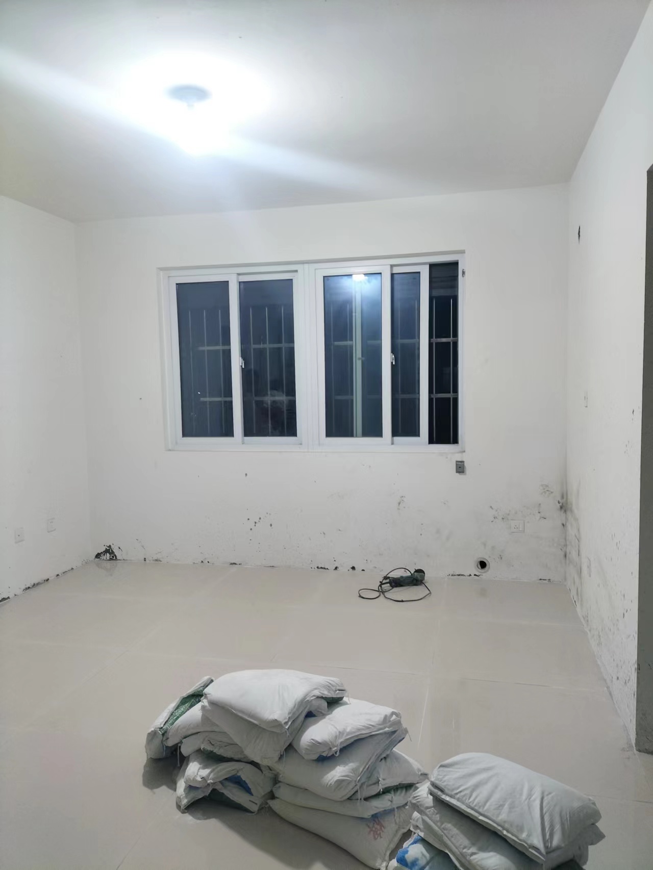 景明花苑 3室2厅1卫 116m&sup2;
