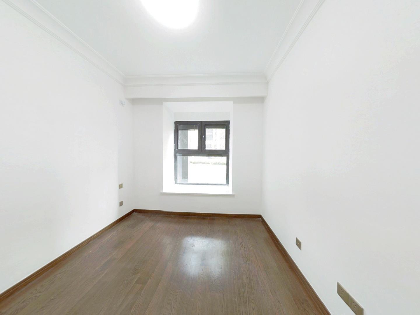雍华府 3室2厅2卫 110.55m&sup2;