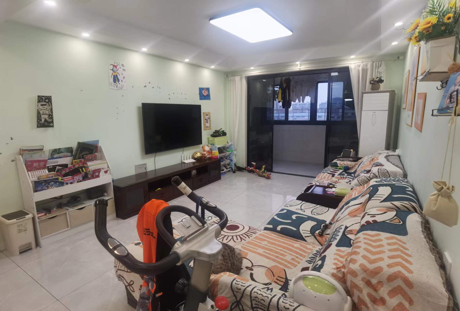 星月花园 5室2厅3卫 135.83m&sup2;