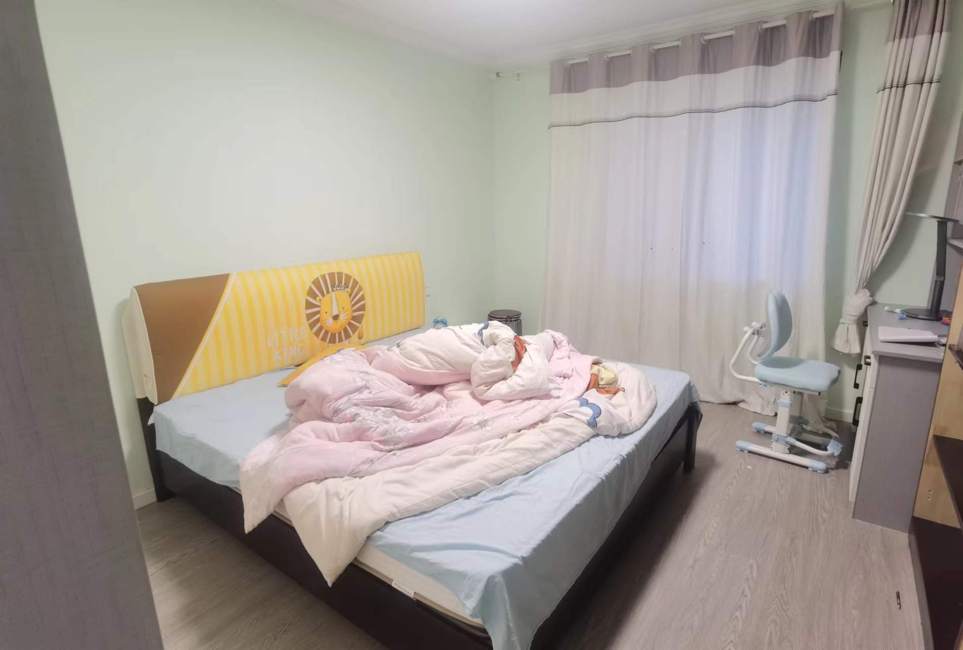 星月花园 5室2厅3卫 135.83m&sup2;
