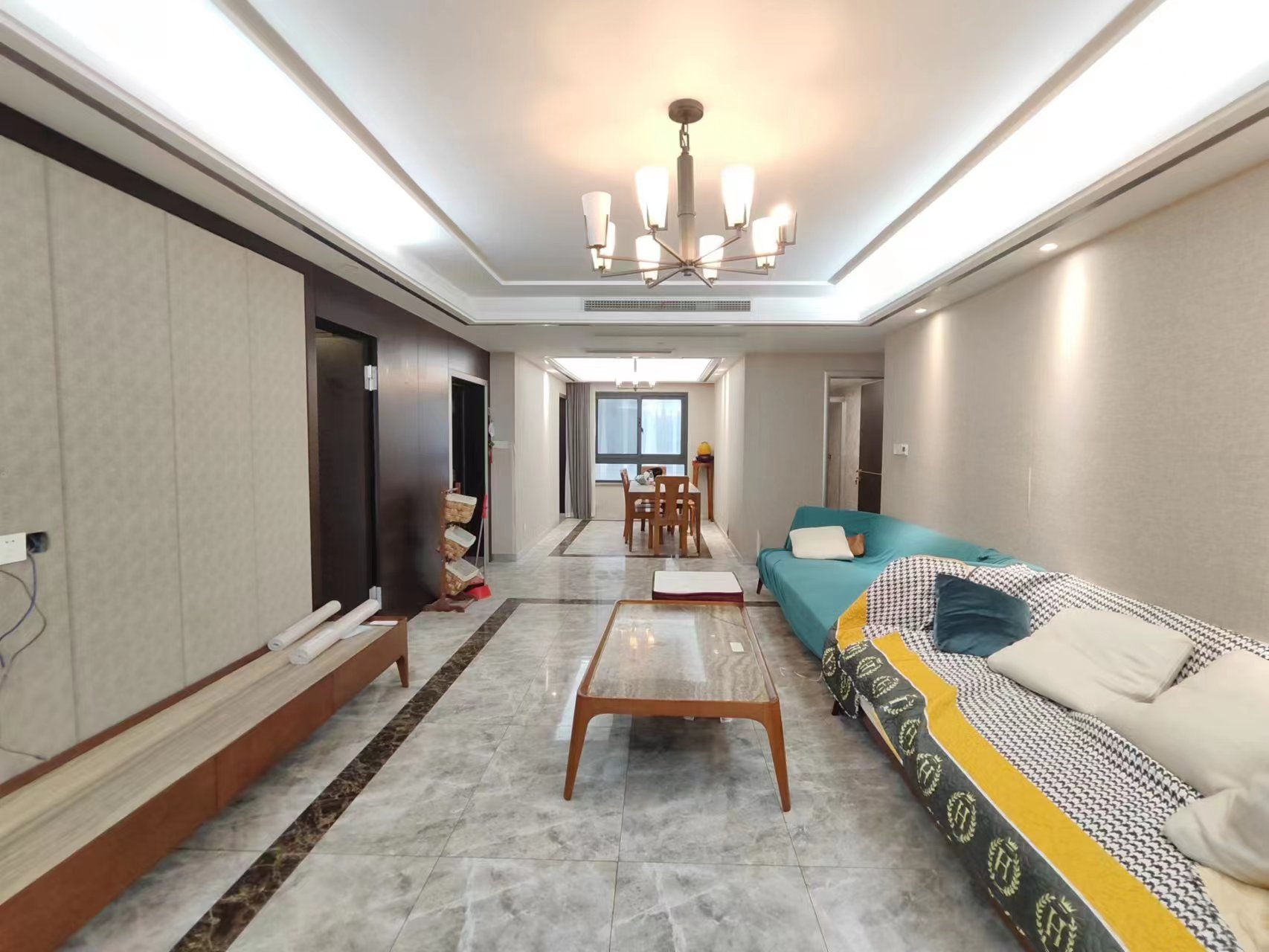 万达华府 4室2厅2卫 141m²