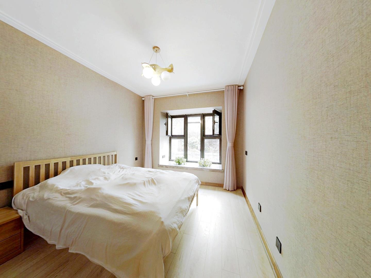 恒大御澜庭 5室2厅2卫 232.83m&sup2;