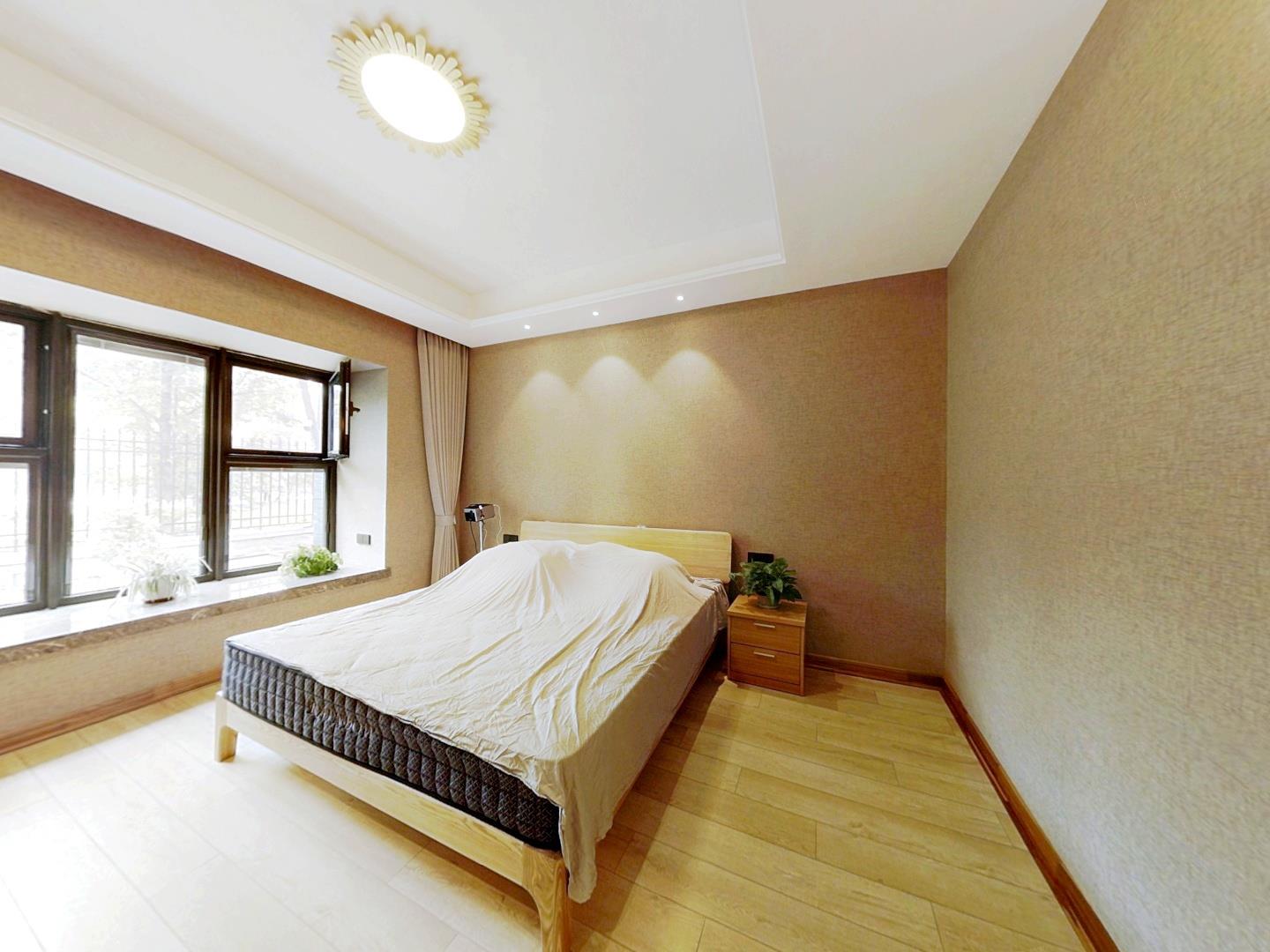 恒大御澜庭 5室2厅2卫 232.83m&sup2;