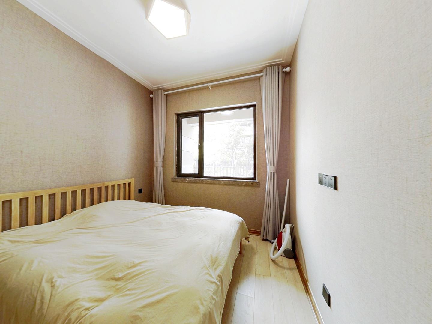 恒大御澜庭 5室2厅2卫 232.83m&sup2;