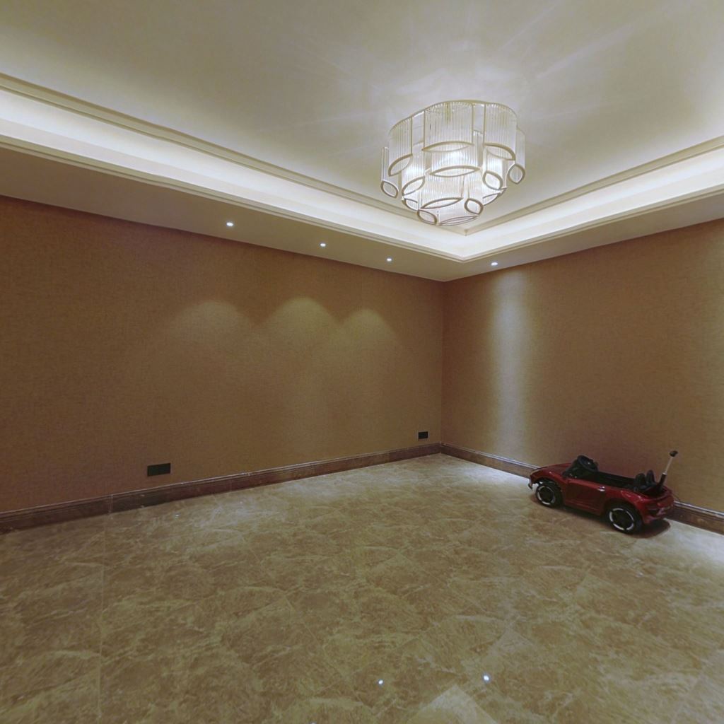 恒大御澜庭 5室2厅2卫 232.83m&sup2;