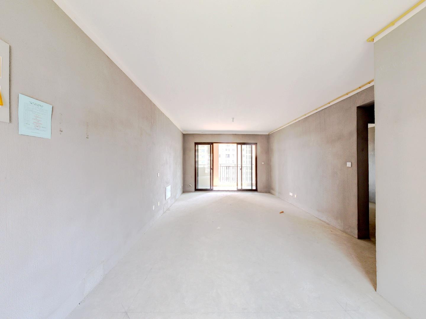 华强城 3室2厅2卫 123.12m&sup2;