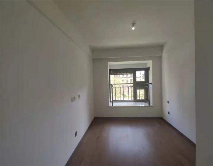 春风南岸西园 4室2厅2卫 138m&sup2;