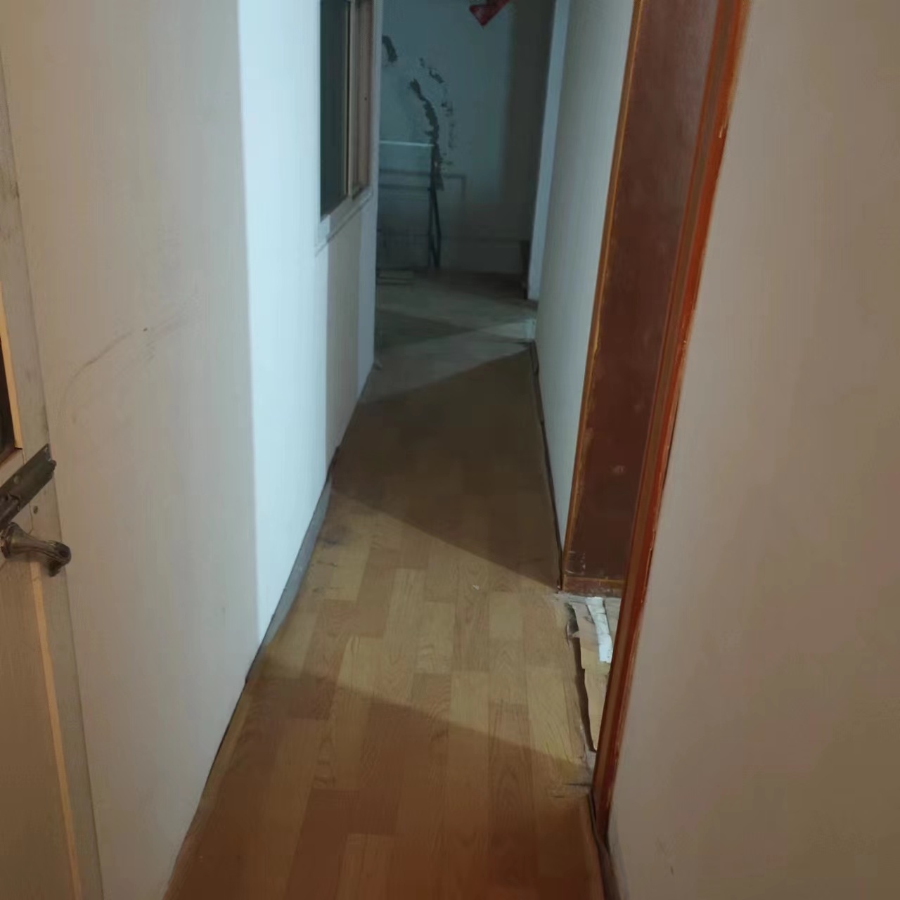 龙王桥新村 4室1厅1卫 100m&sup2;