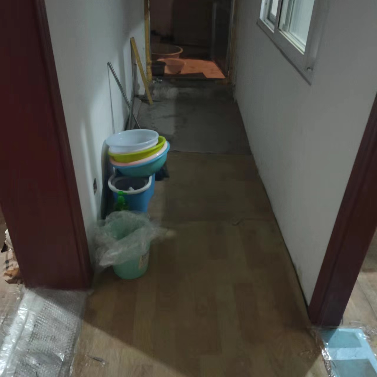 龙王桥新村 4室1厅1卫 100m&sup2;