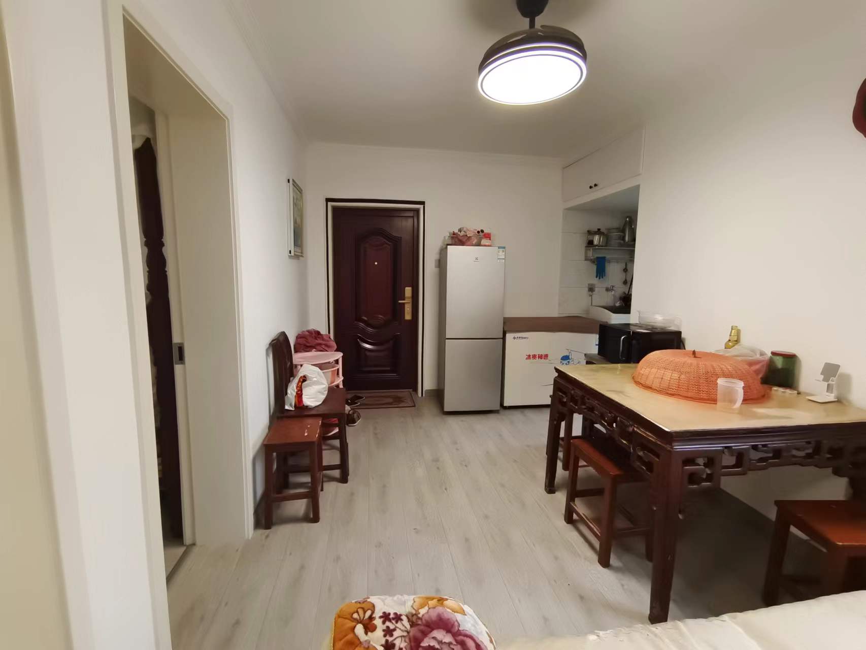 长虹新村 3室1厅1卫 73m&sup2;