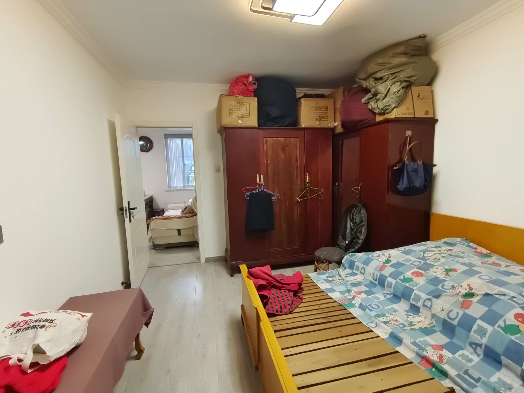 长虹新村 3室1厅1卫 73m&sup2;