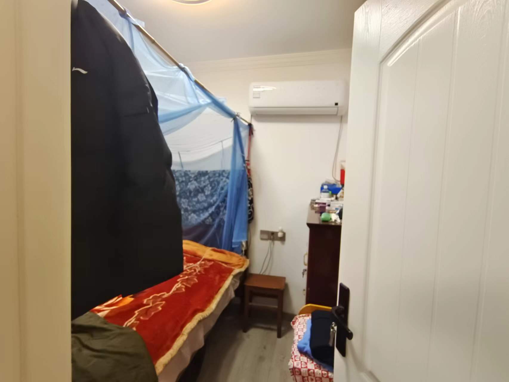 长虹新村 3室1厅1卫 73m&sup2;