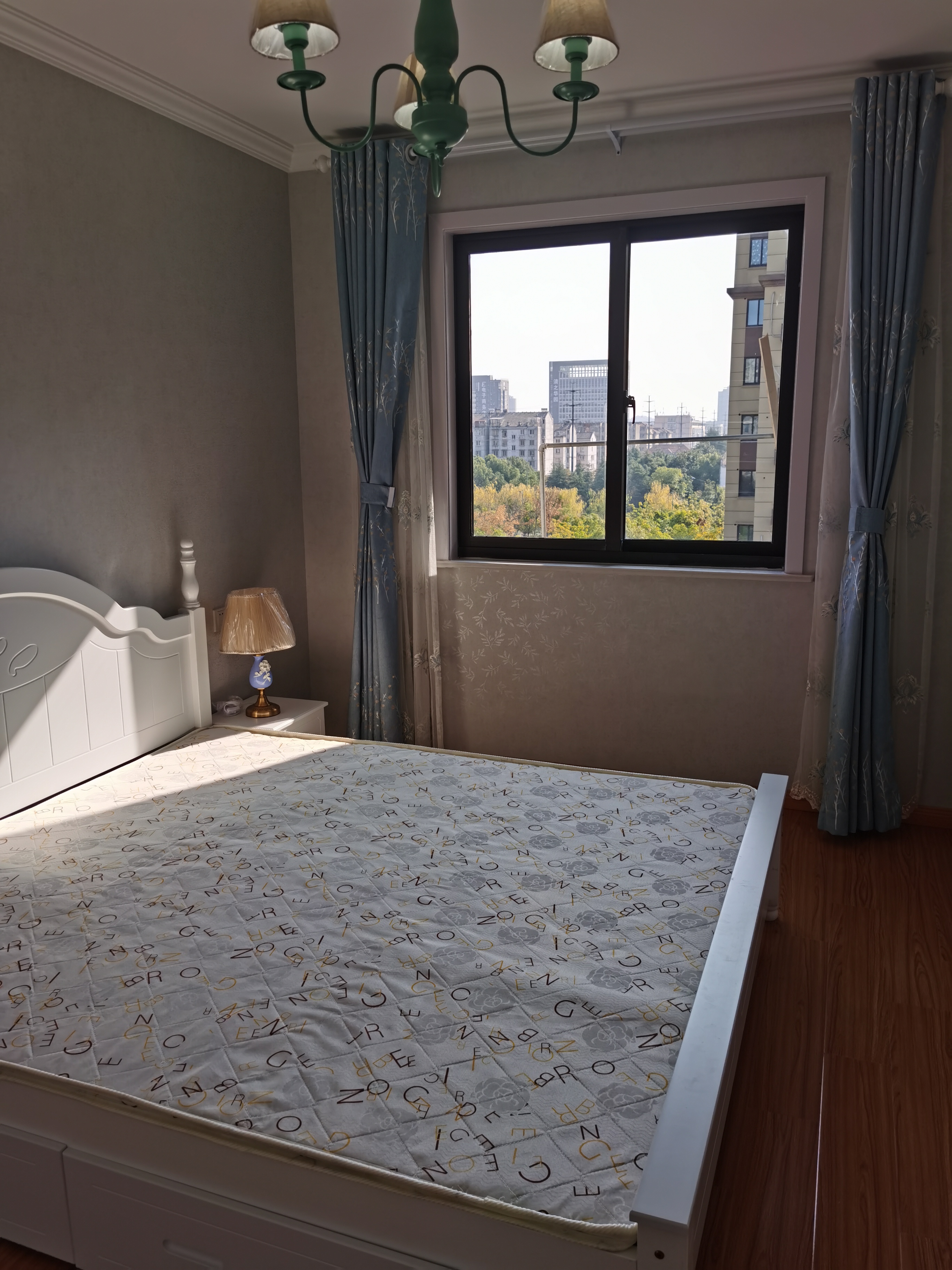 新城新苑 2室1厅1卫 81m&sup2;