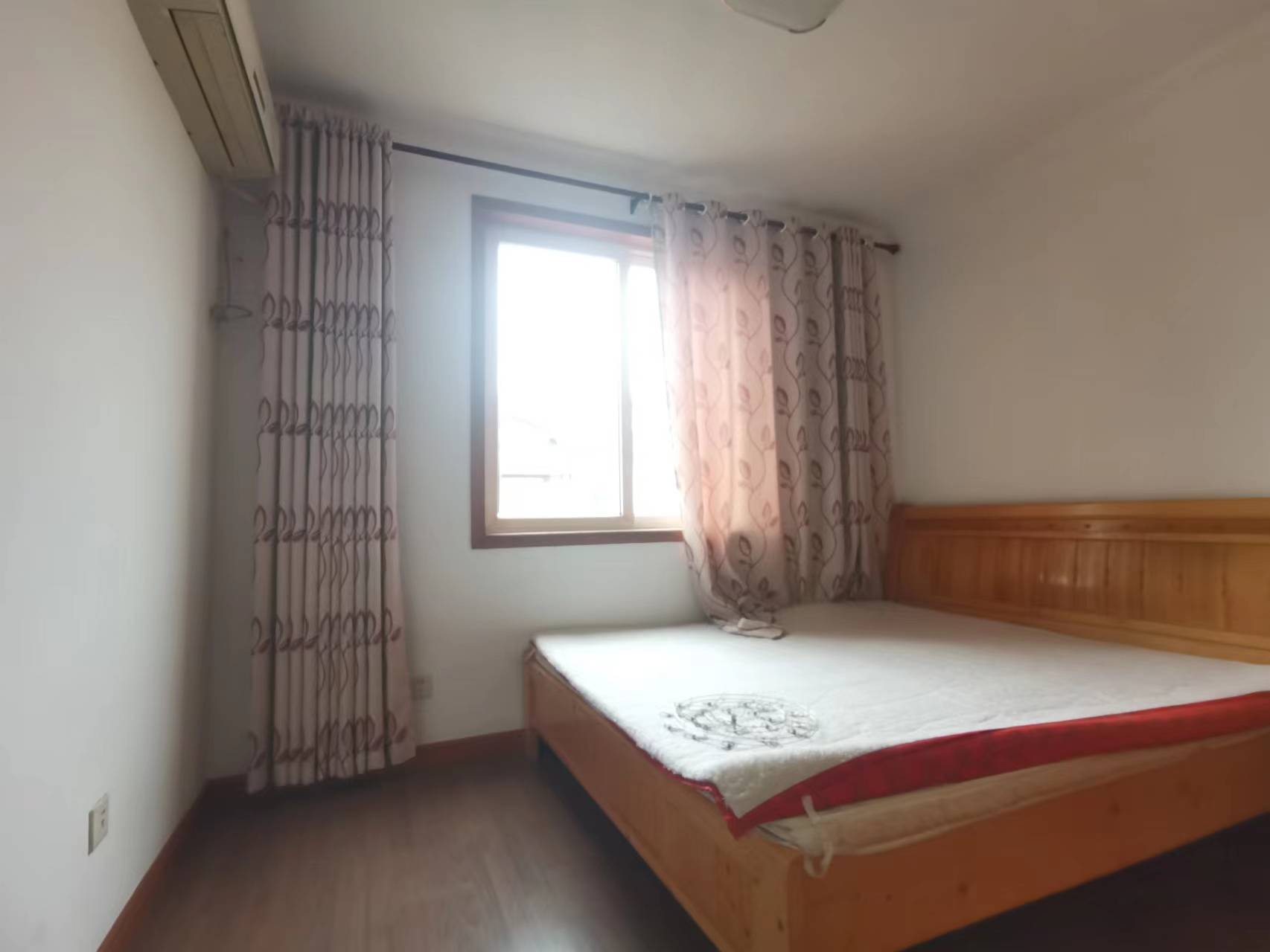 城南二村 3室2厅1卫 130m&sup2;