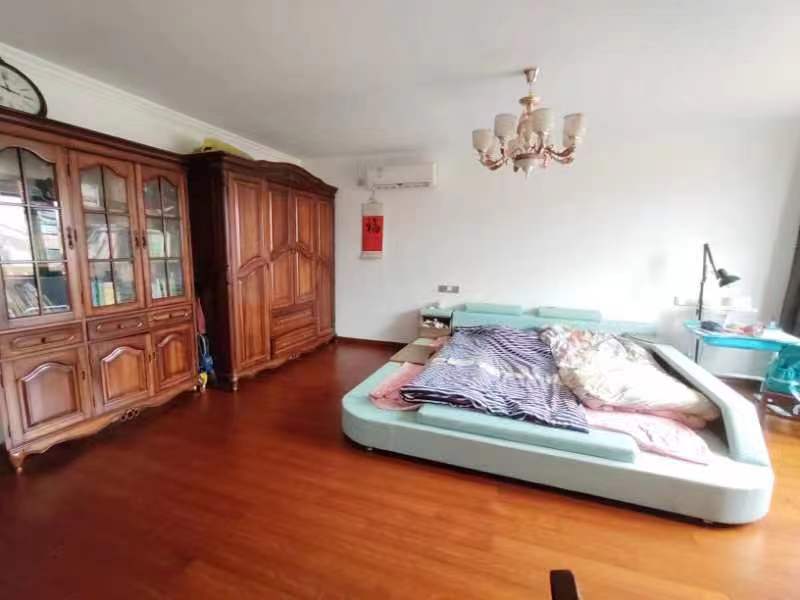 东郊庄园 8室3厅5卫 854.26m&sup2;
