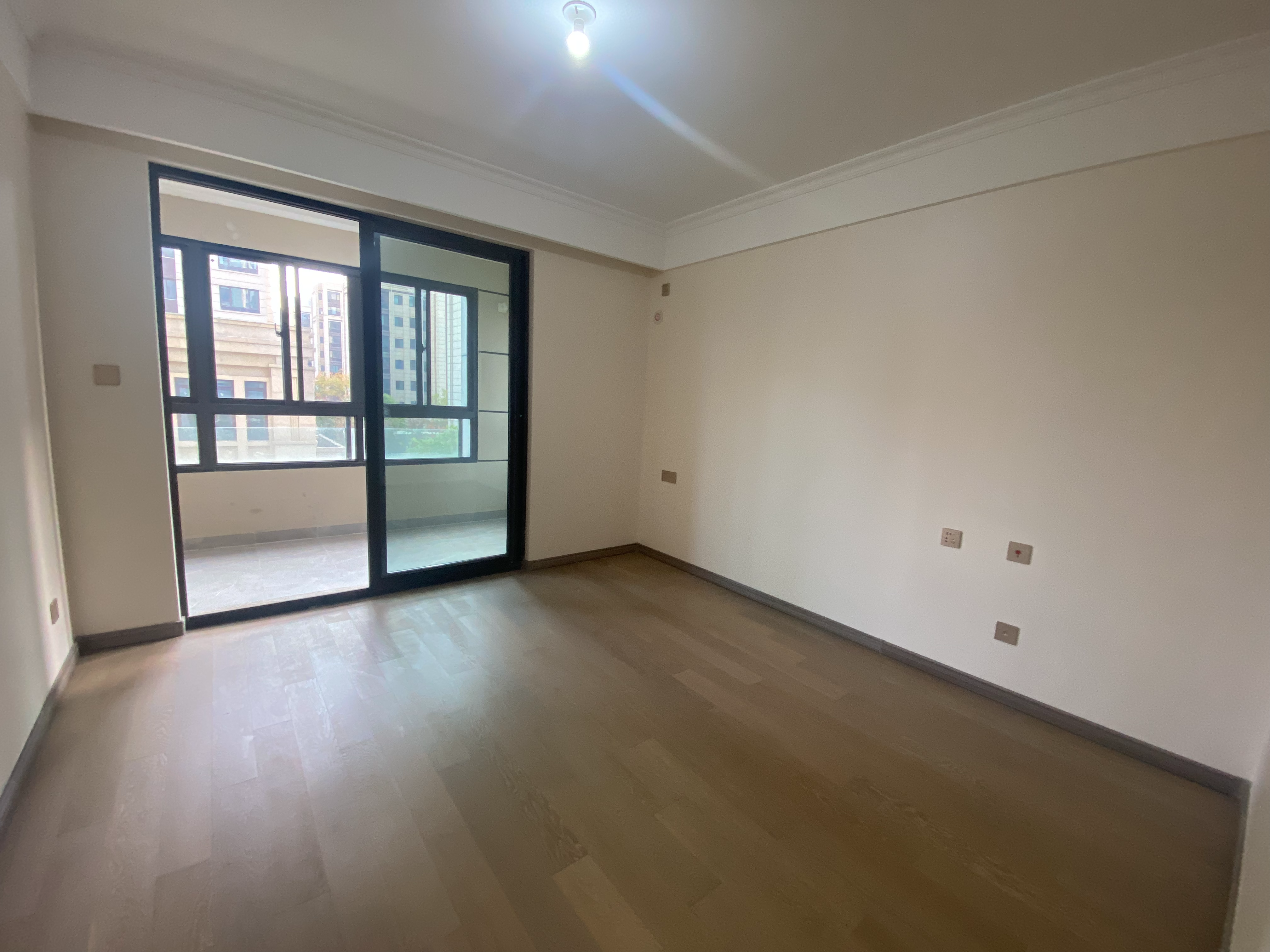 中创大都会 3室2厅2卫 113.96m&sup2;
