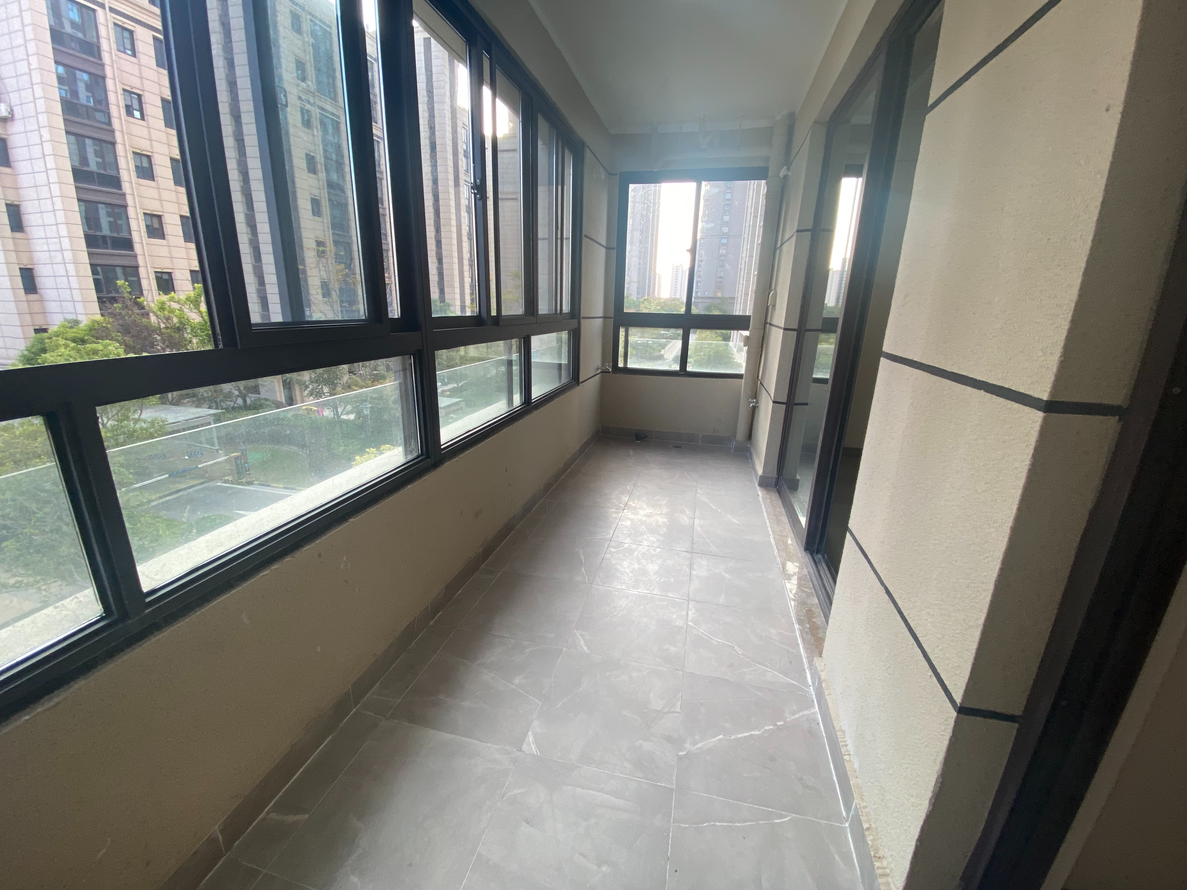 中创大都会 3室2厅2卫 113.96m&sup2;
