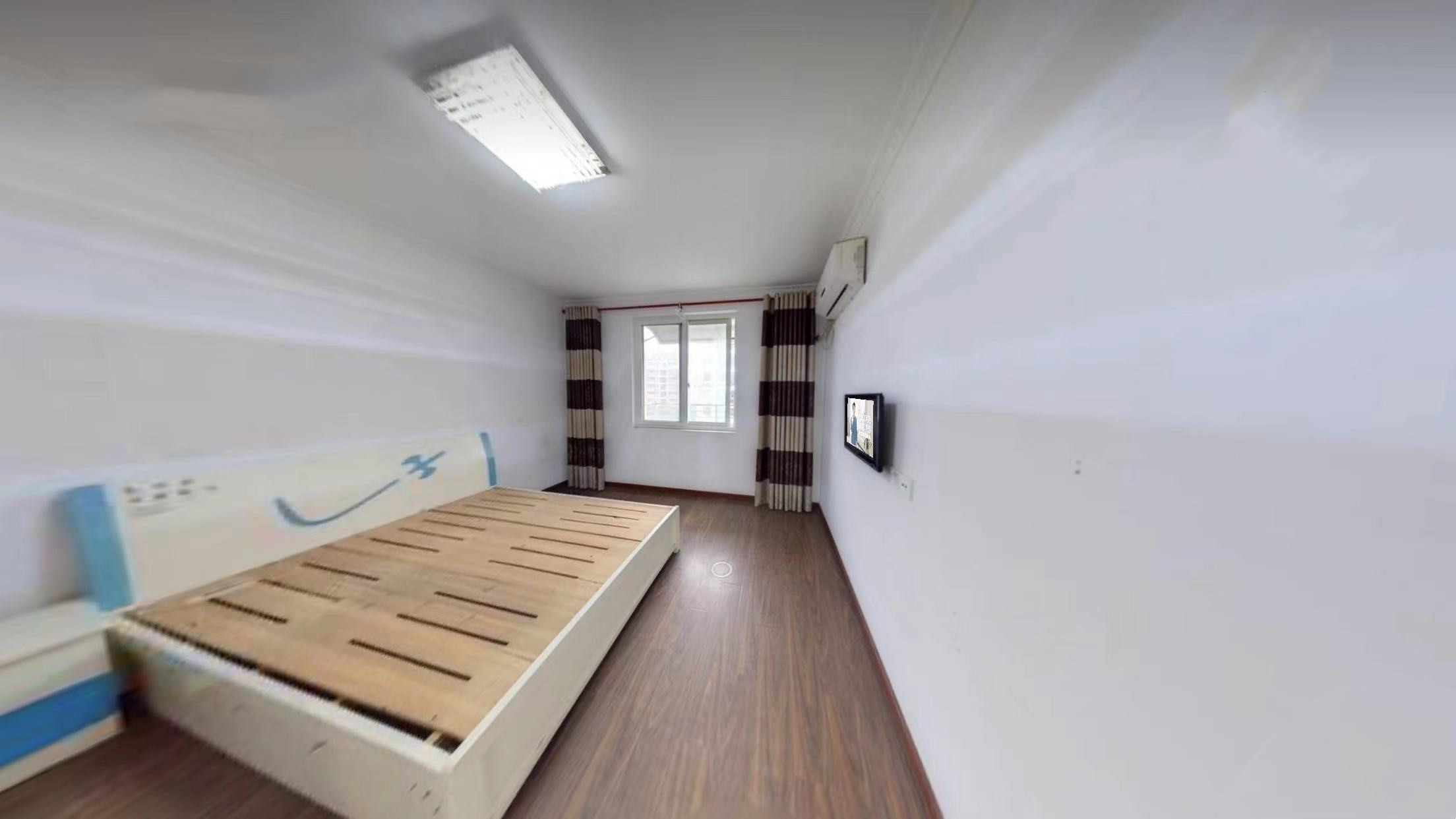 春天花园 3室2厅1卫 95.55m&sup2;