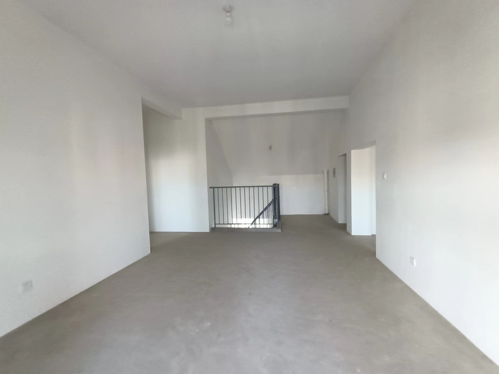 龙庭景苑 6室2厅2卫 139.53m&sup2;